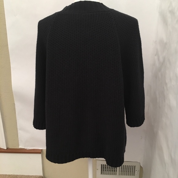 Leo & Nicole size 1X Black poncho 3 buttons front - Picture 2 of 7